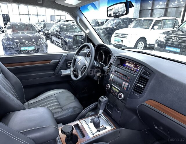 Mitsubishi Pajero 2008, 158,700 km - 3.0 l - Bakı