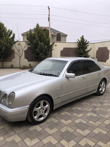 Mercedes E 230 1997, 280,000 km - 2.3 l - Bakı