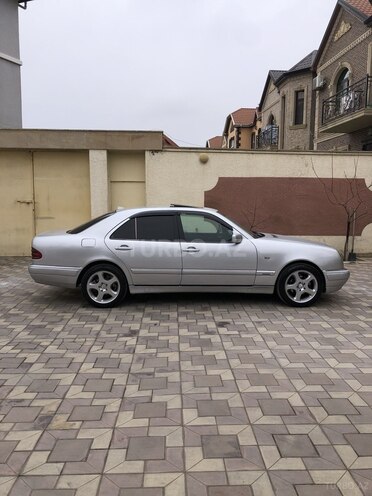 Mercedes E 230 1997, 280,000 km - 2.3 l - Bakı