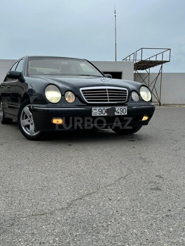 Mercedes E 240 2000, 130,000 km - 2.4 l - Bakı