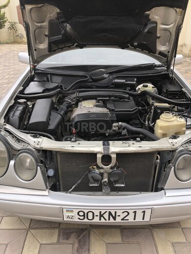 Mercedes E 230 1997, 280,000 km - 2.3 l - Bakı