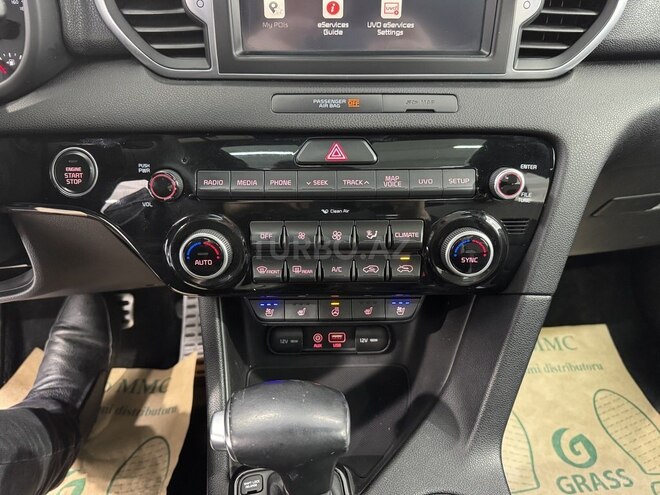 Kia Sportage-12
