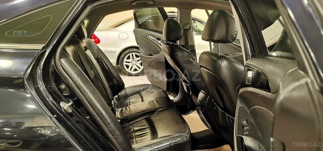Hyundai Sonata-15