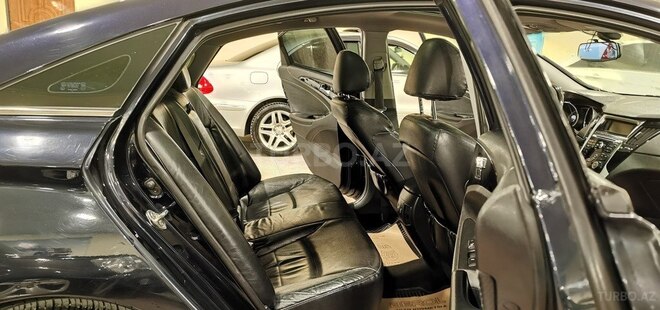 Hyundai Sonata-14
