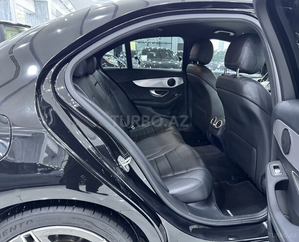Mercedes C 180 d-13