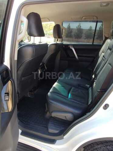 Toyota Land Cruiser Prado-14