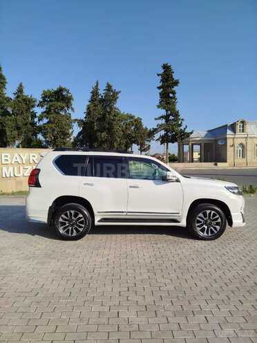 Toyota Land Cruiser Prado-6
