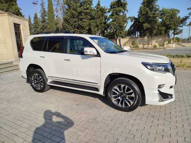 Toyota Land Cruiser Prado-17