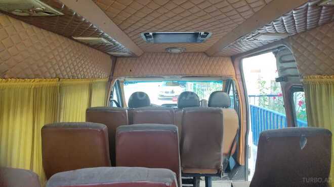 Ford Transit 2000, 200,220 km - 2.5 л - Xudat
