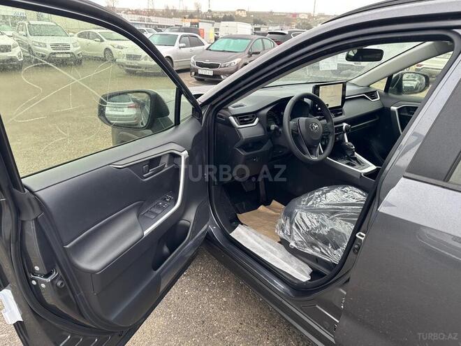 Toyota RAV4-7