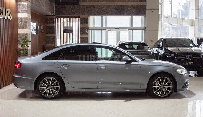 Audi A6-6