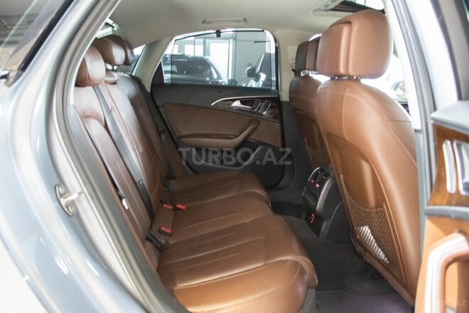 Audi A6-14