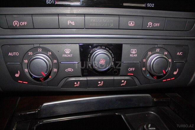Audi A6-26