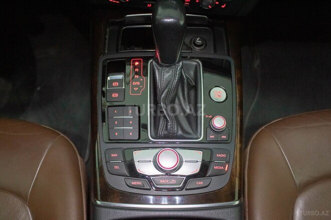 Audi A6-21