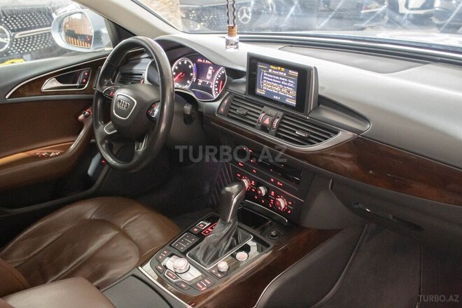 Audi A6-16