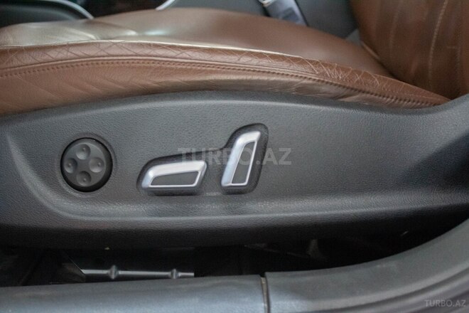 Audi A6-22