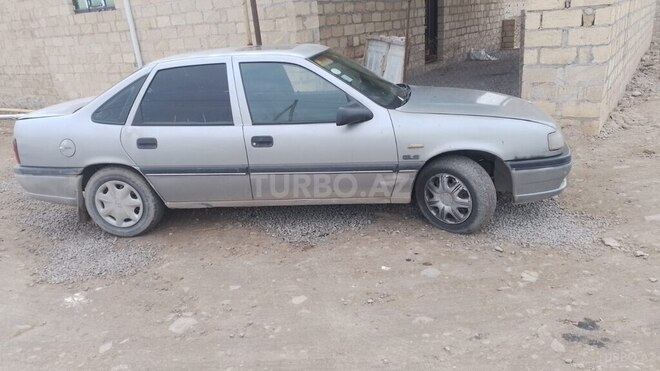 Opel Vectra 1992, 600,000 km - 1.7 l - Göygöl
