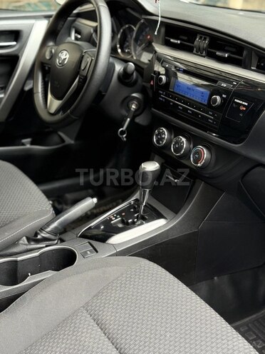 Toyota Corolla 2014, 220,321 km - 1.6 l - Bakı