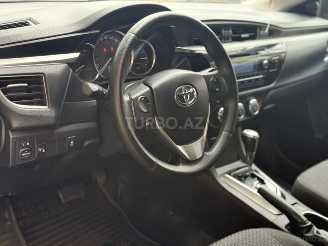 Toyota Corolla 2014, 220,321 km - 1.6 l - Bakı