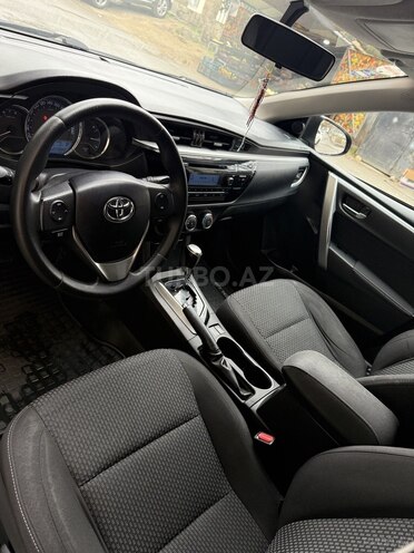 Toyota Corolla 2014, 220,321 km - 1.6 l - Bakı