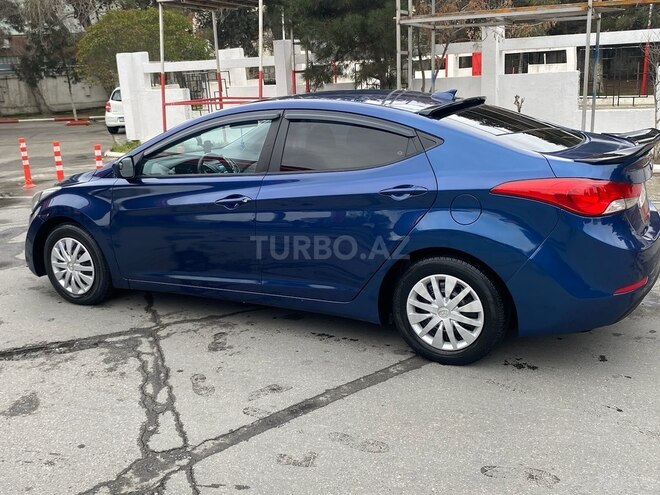Hyundai Elantra 2015, 237,929 km - 1.8 l - Bakı