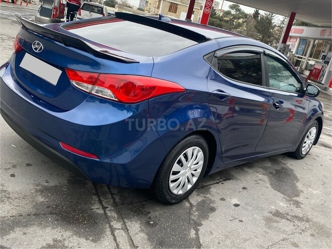 Hyundai Elantra 2015, 237,929 km - 1.8 l - Bakı