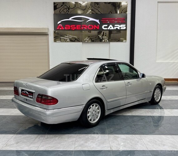 Mercedes E 240 1998, 417,000 km - 2.4 l - Sumqayıt