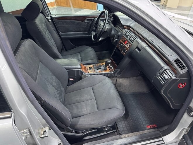 Mercedes E 240 1998, 417,000 km - 2.4 l - Sumqayıt