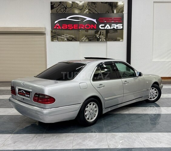 Mercedes E 240 1998, 417,000 km - 2.4 l - Sumqayıt