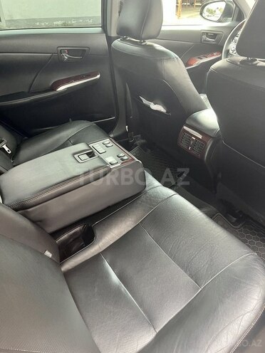 Toyota Camry-9