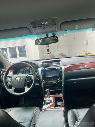 Toyota Camry-7