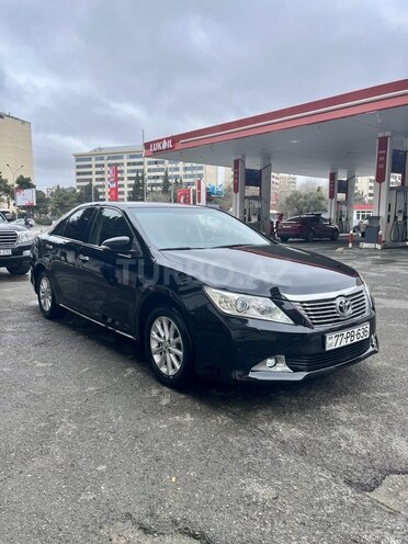 Toyota Camry-6