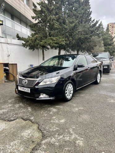 Toyota Camry-1