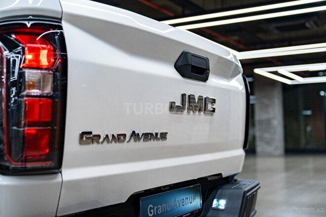 JMC Grand Avenue-11