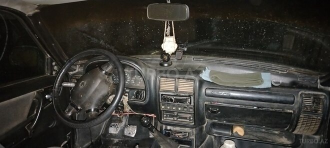 GAZ 3110 2000, 308,765 km - 2.4 l - Qazax
