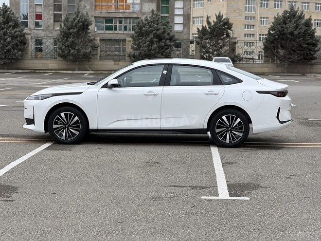 Changan Qiyuan A05 2024, 0 km - 1.5 л - Bakı