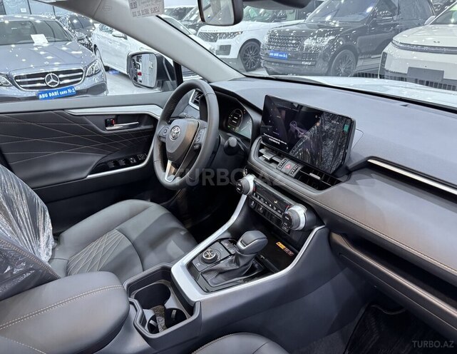 Toyota RAV4-10