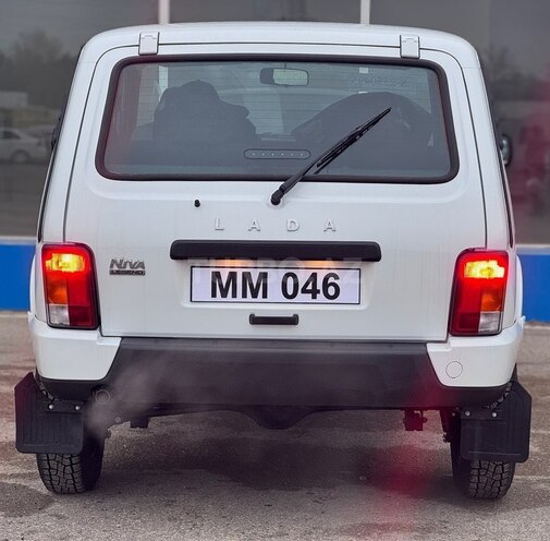 LADA (VAZ) Niva-6