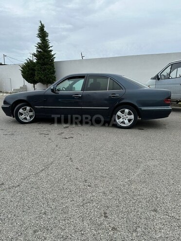 Mercedes E 220 d 1999, 400,000 km - 2.2 l - Bakı