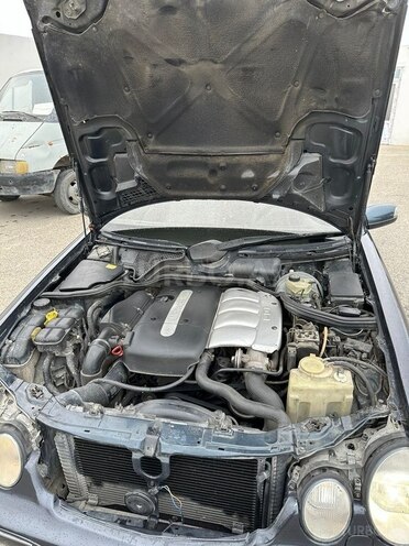 Mercedes E 220 d 1999, 400,000 km - 2.2 l - Bakı