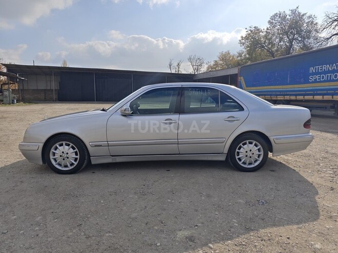 Mercedes E 270 2001, 280,000 km - 2.7 l - Xaçmaz