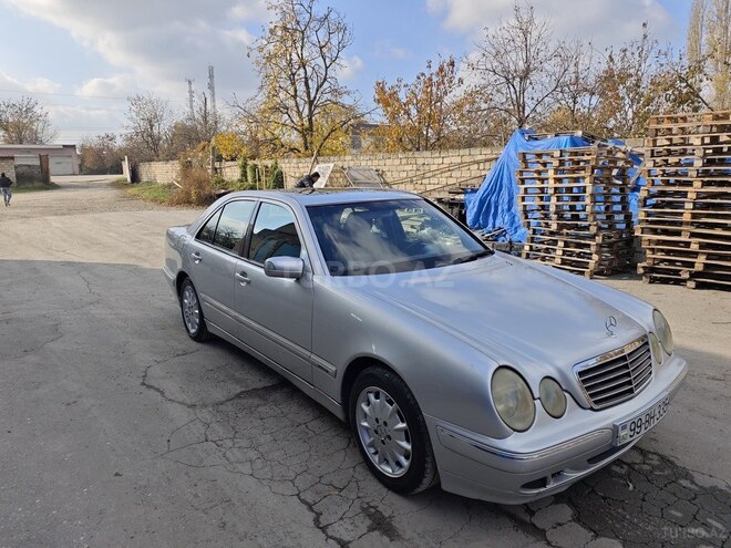 Mercedes E 270 2001, 280,000 km - 2.7 l - Xaçmaz