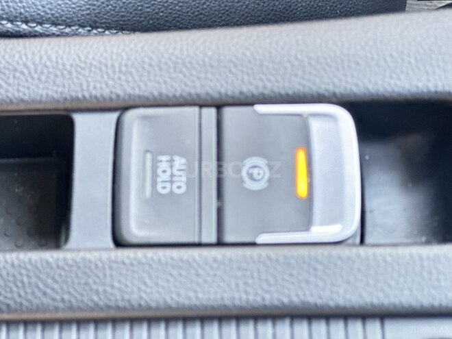 Volkswagen Passat 2018, 220,000 km - 1.4 l - Bakı
