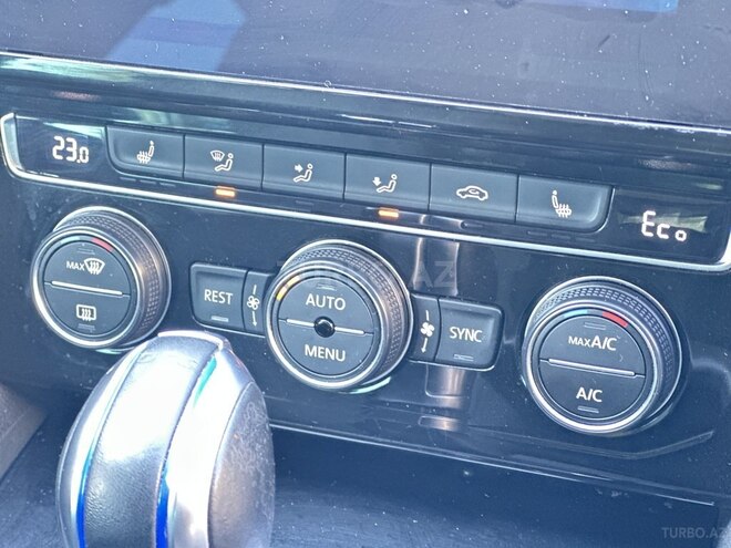 Volkswagen Passat 2018, 220,000 km - 1.4 l - Bakı