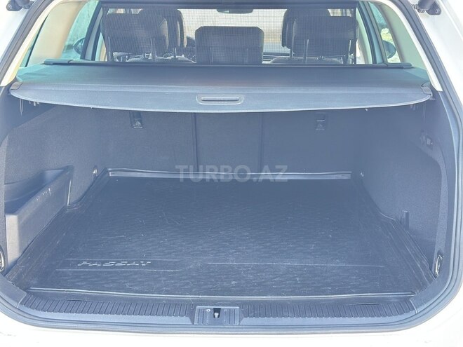 Volkswagen Passat 2018, 220,000 km - 1.4 l - Bakı