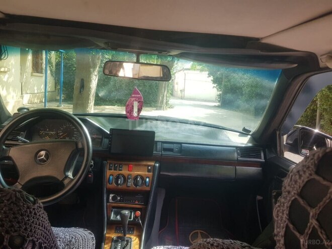Mercedes E 200 1992, 529,513 km - 2.0 l - Bakı