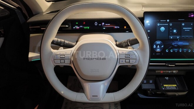 Honda e:NP2-13