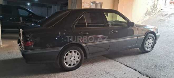 Mercedes C 220 1995, 332,764 km - 2.2 l - Bakı