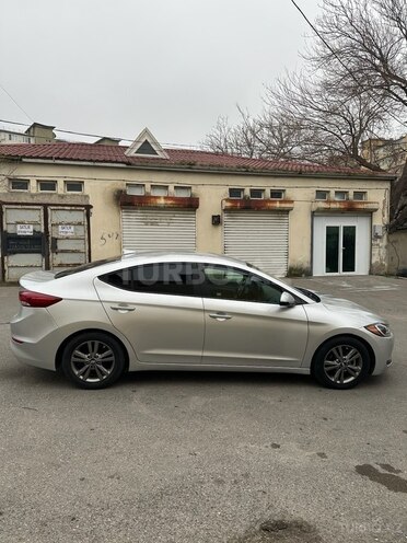 Hyundai Elantra 2016, 107,826 km - 2.0 l - Bakı