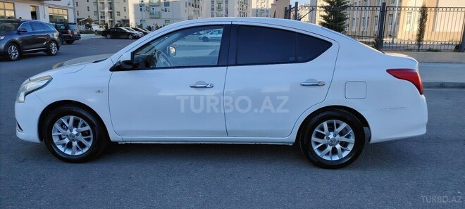 Nissan Sunny 2014, 196,000 km - 1.5 l - Bakı